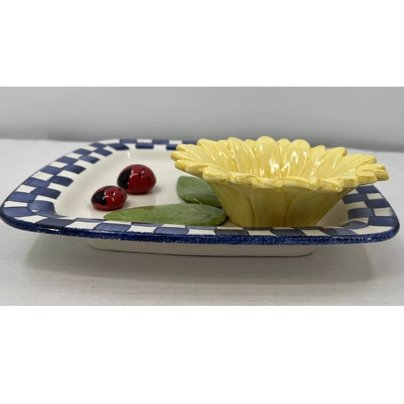Cali 3D Yellow Sunflower Ladybug Blue White Chip Dip Serving Art Pottery  Signed - Picture 4 of 12